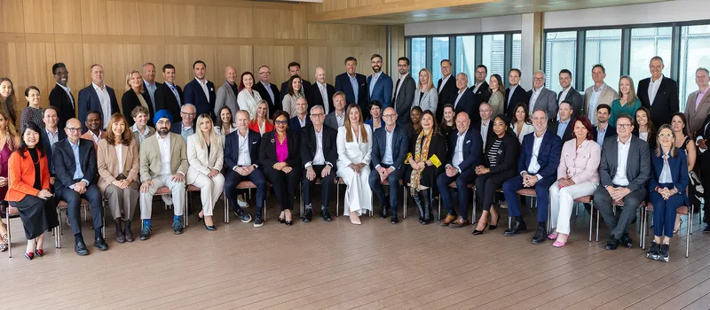 Merging brilliant peoplewith brilliant opportunities